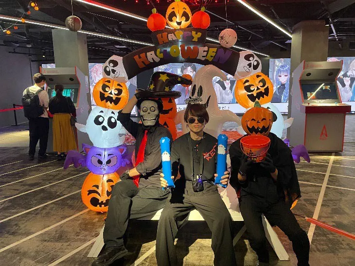 RED° TOKYO TOWER 通信｜2025 年 11 月号 秋のワクワクが止まら